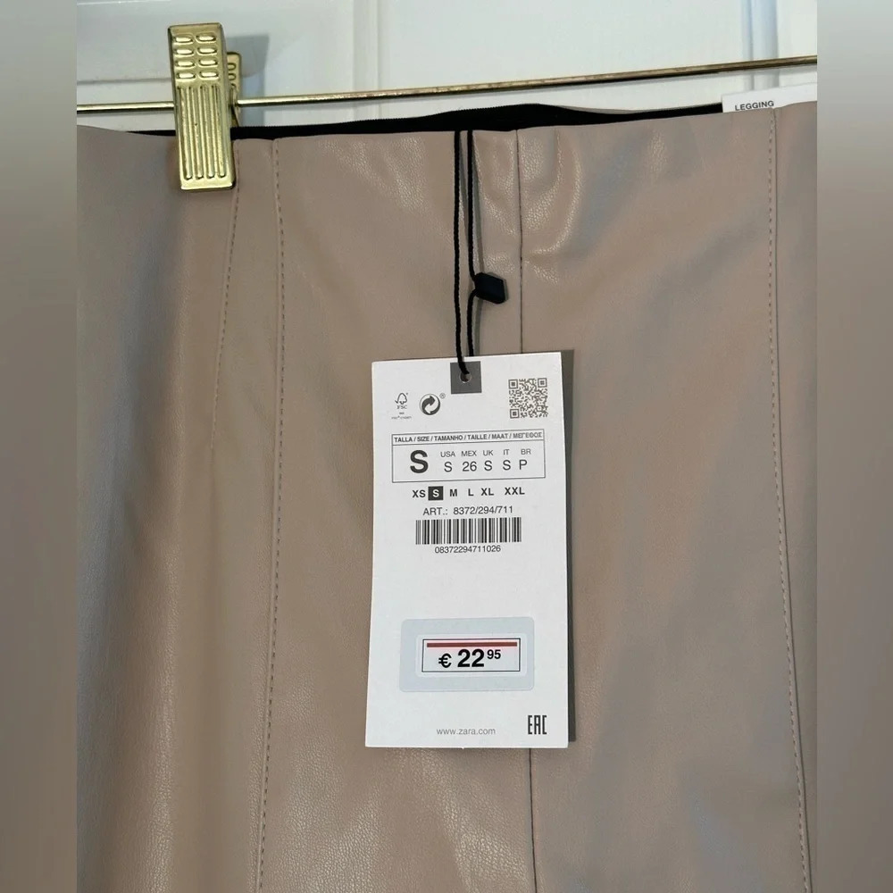 ZARA NWT Hi Rise Legging Faux Leather SMALL Side Zip Elastic Waist Pull On Camel - Picture 12 of 13